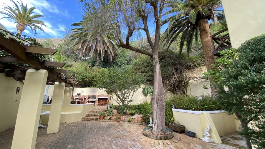 2 Bedroom Property for Sale in Simons Town Western Cape